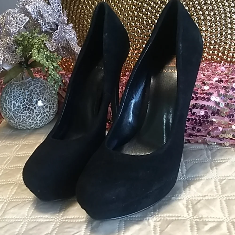 Kelsi Dagger Black Suede Platform Pumps